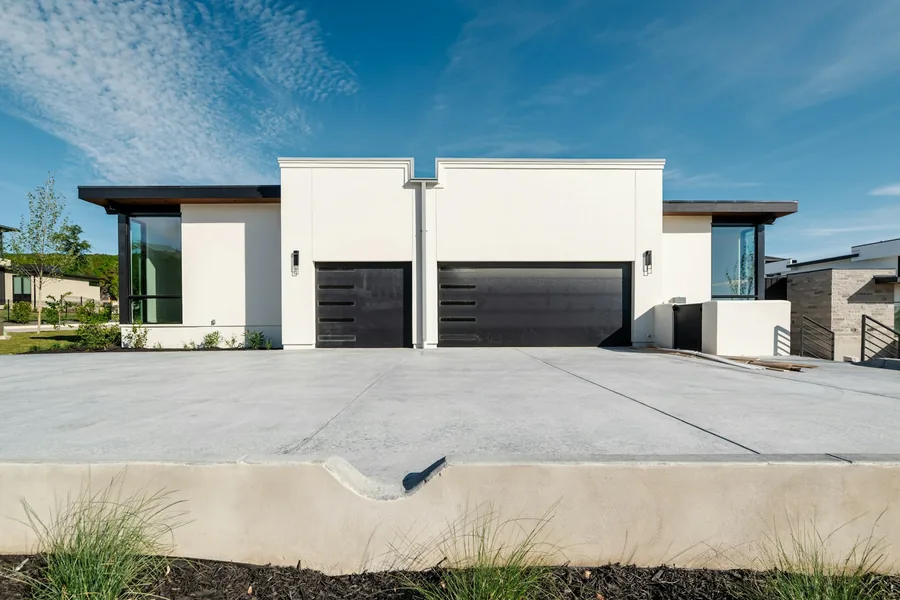 The kind of sectional garage door Priority Garage Doors fits in El Paso, TX